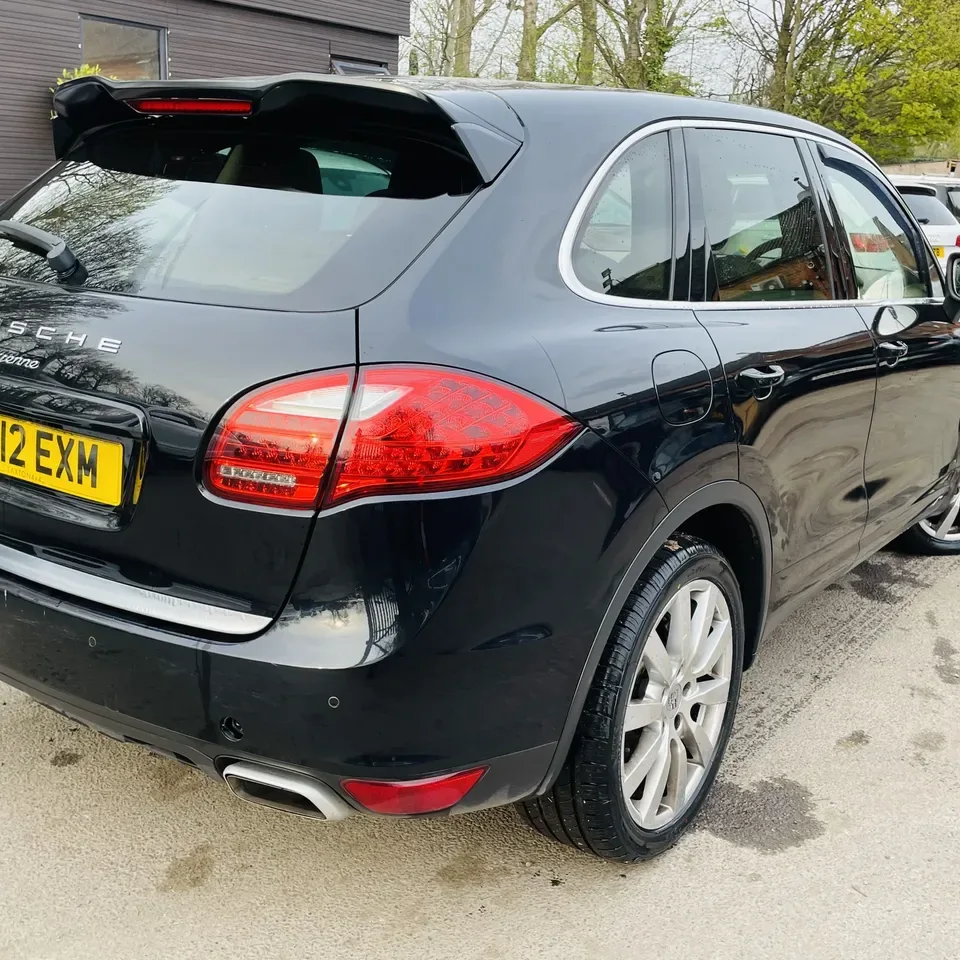 2012 Porsche cayenne cayenne