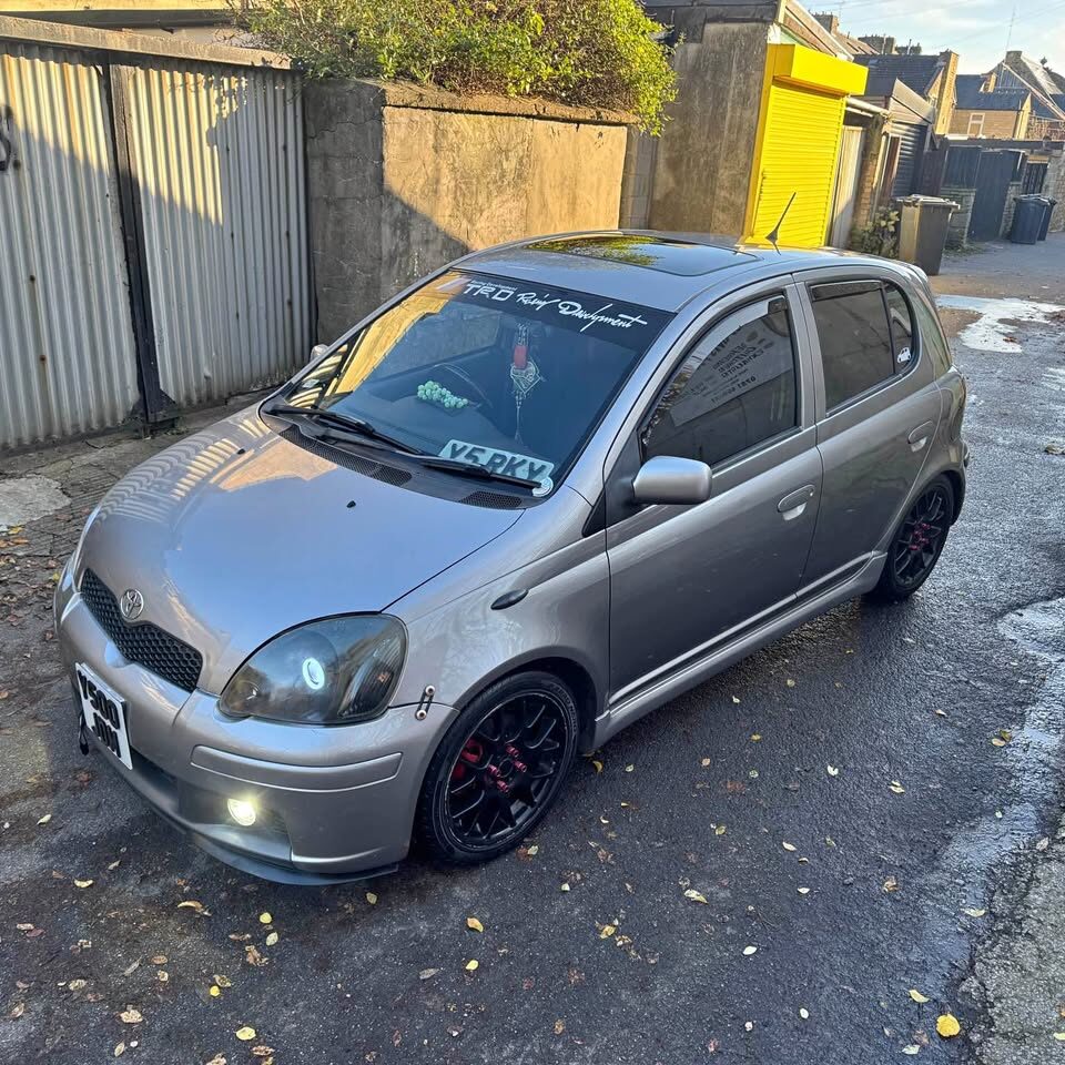 2004 Toyota Yaris