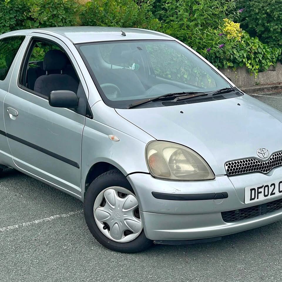 2002 Toyota yaris automatic