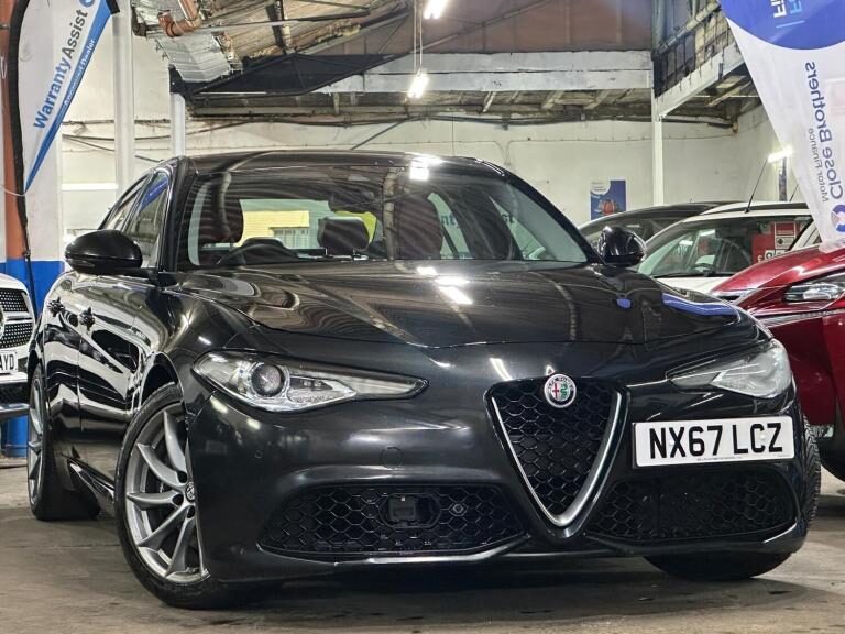2017 Alfa Romeo Giulia 2.0T Veloce Saloon 4dr Petrol Auto Euro 6 (s/s) (280 ps) SALOON Petrol Aut…