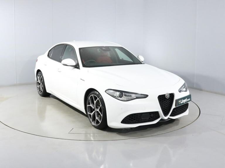 ALFA ROMEO GIULIA 2.0 TB 280 Veloce [Performance brake] 4dr Auto