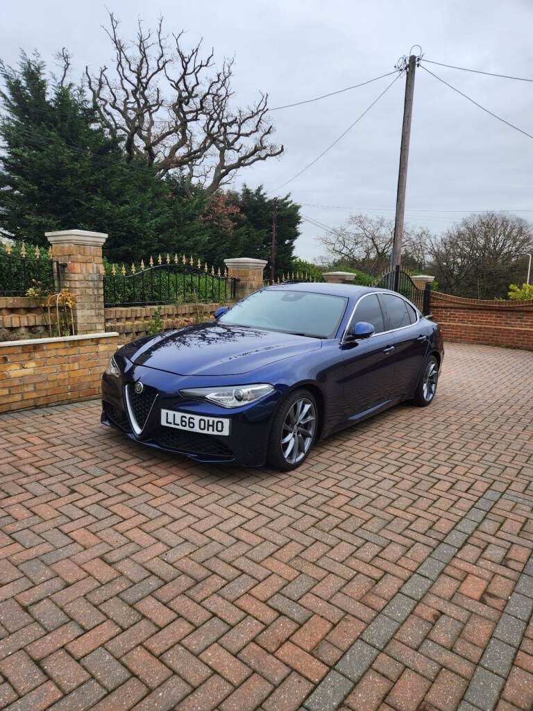Alfa Romeo, GIULIA, Saloon, 2016, Semi-Auto, 2143 (cc), 4 doors