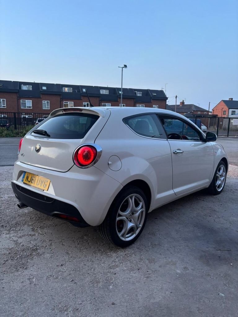 Alfa Romeo, MITO, Hatchback, 2011, Manual, 1368 (cc), 3 doors