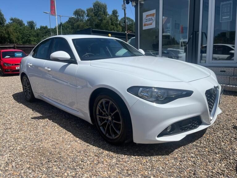 2017 Alfa Romeo Giulia 2.2 TD Super Auto Euro 6 (s/s) 4dr SALOON Diesel Automatic