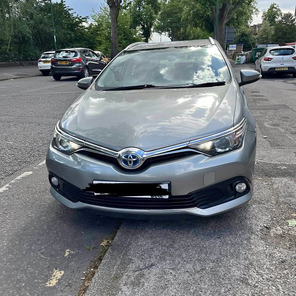 2015 Toyota Auris